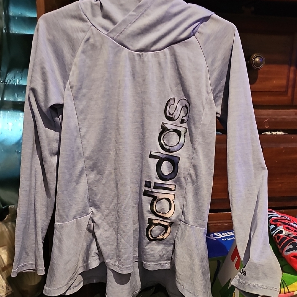 !!.                Girls Size 6  Light Blue Hoodie Top